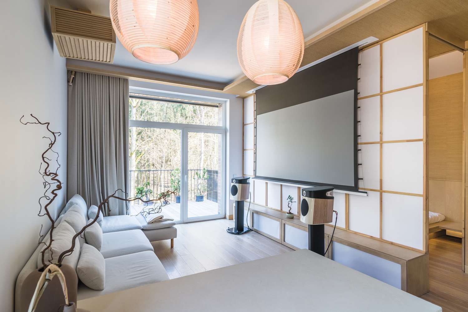 How Local Homes Are Being Transformed with Custom Wallpaper 