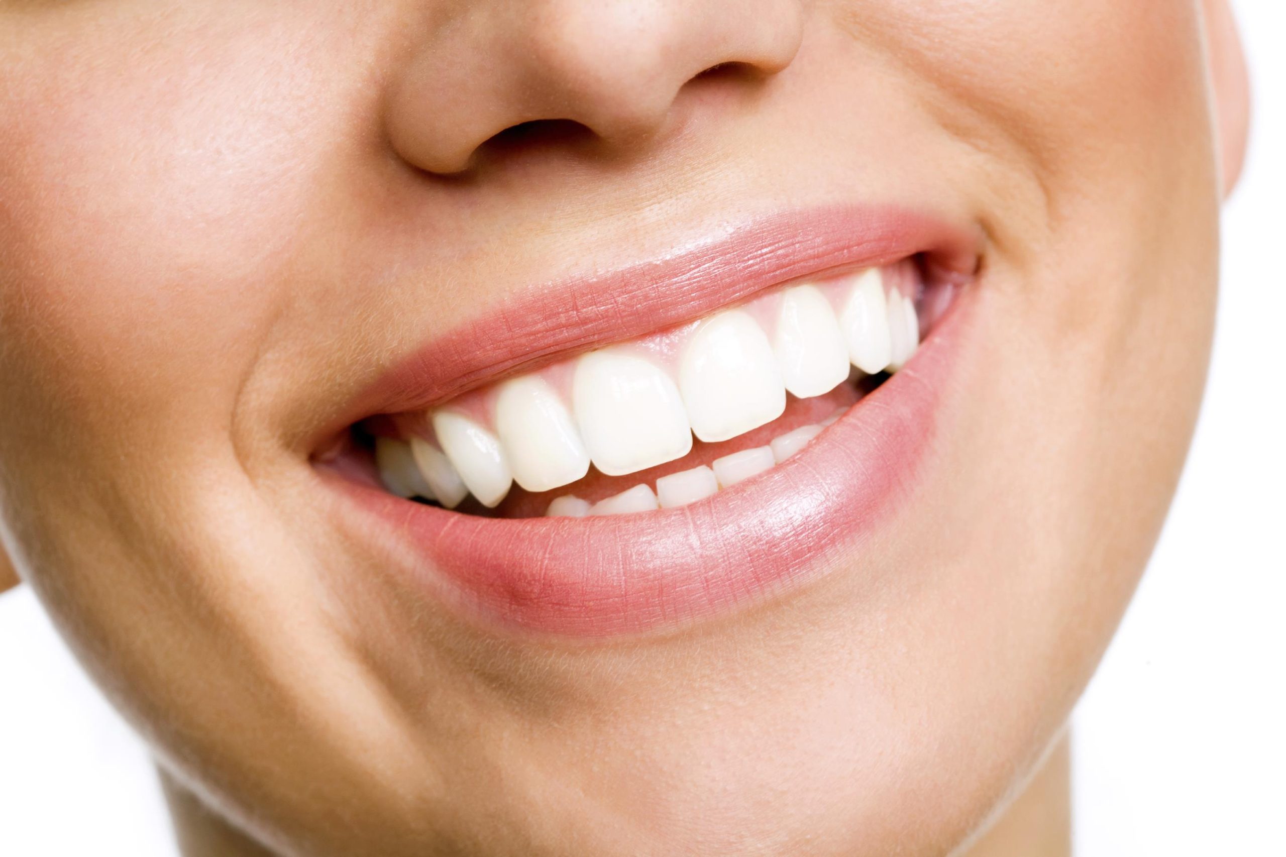 Tips, Costs, Advantages, and Disadvantages of Cosmetic Smile Makeover